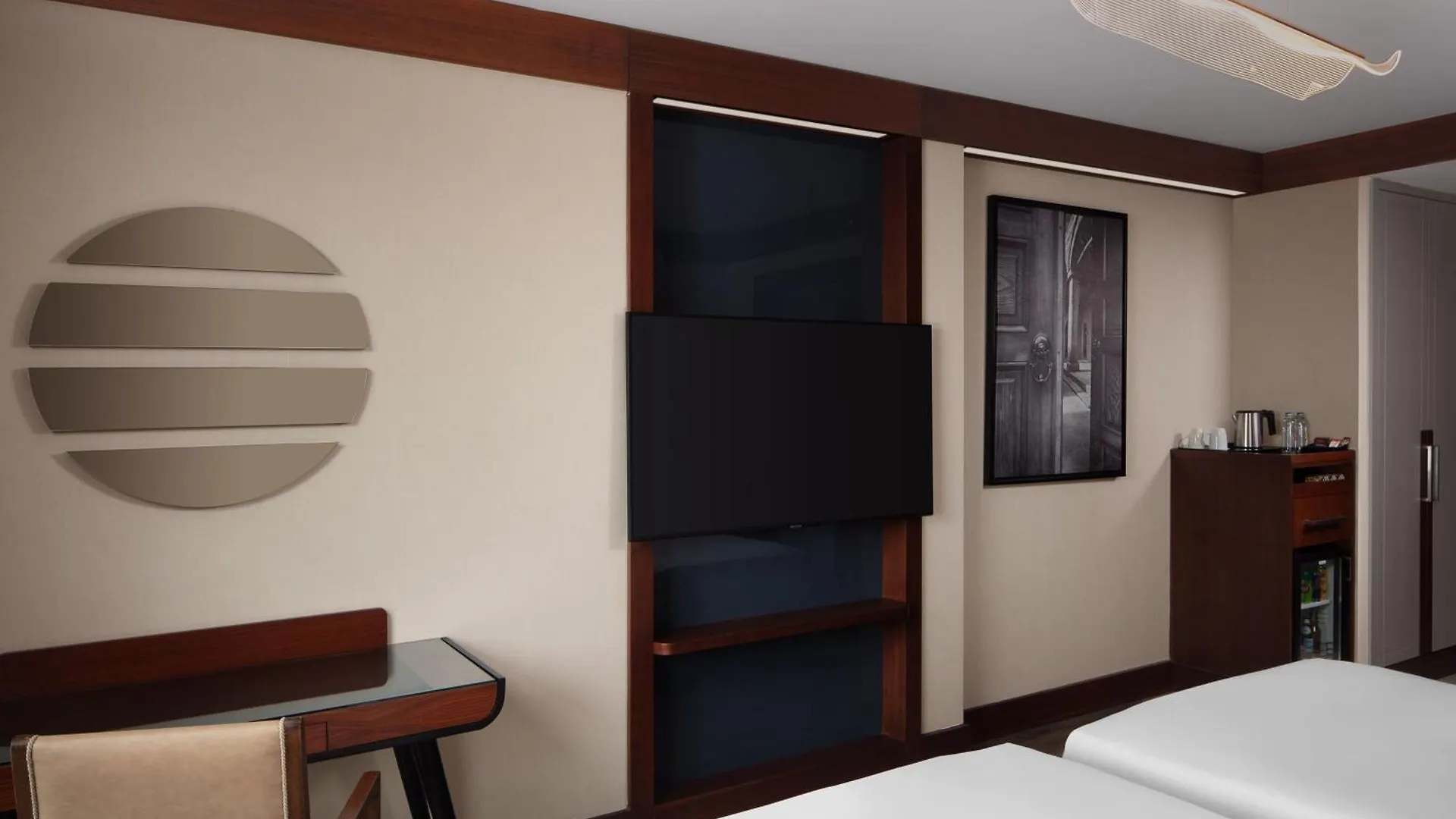 Sheraton Istanbul City Center 5*,
