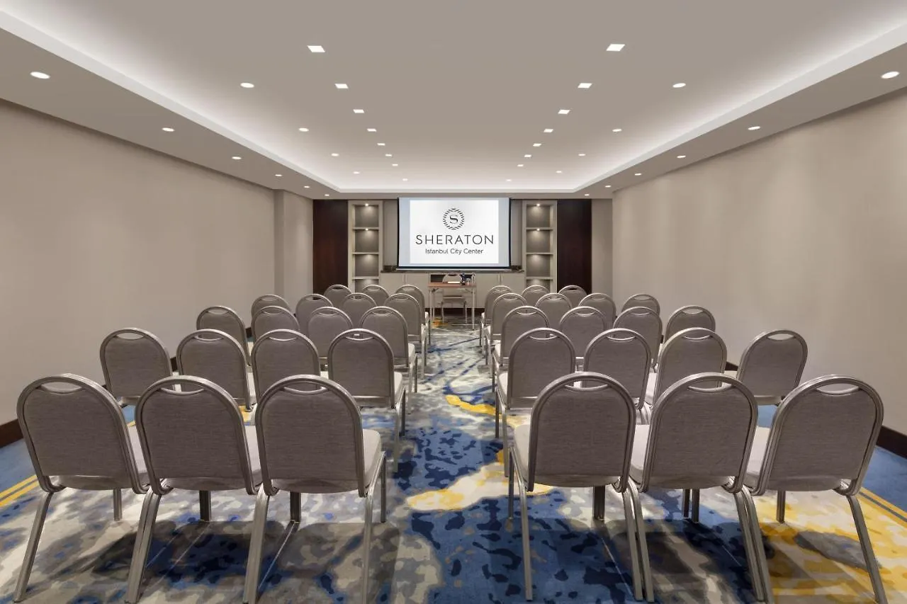 Sheraton Istanbul City Center 5*,