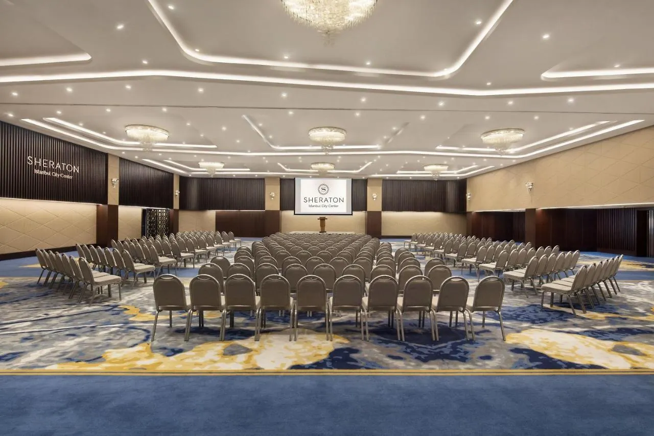 מלון Sheraton Istanbul City Center
