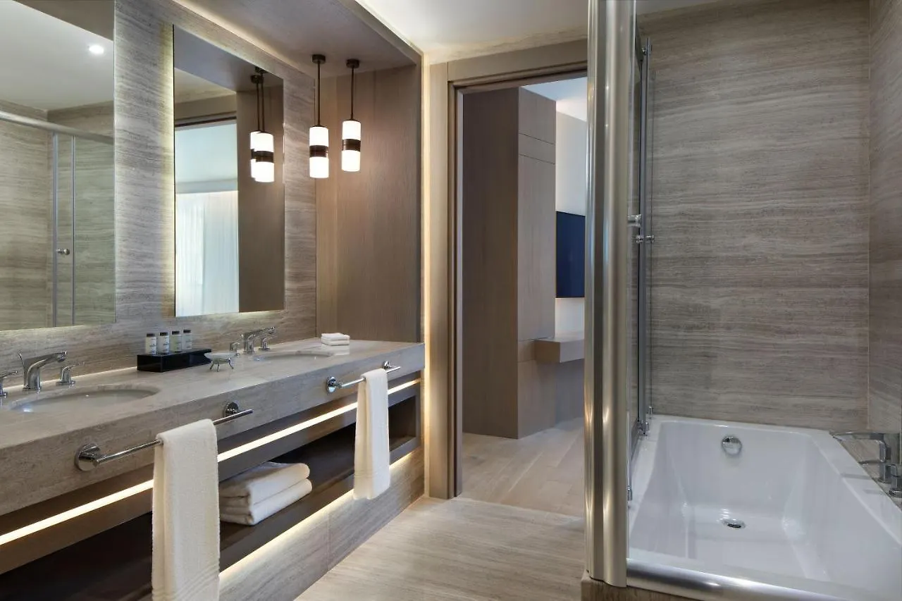 מלון Sheraton Istanbul City Center