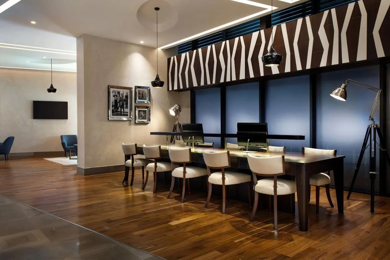 Sheraton Istanbul City Center מלון