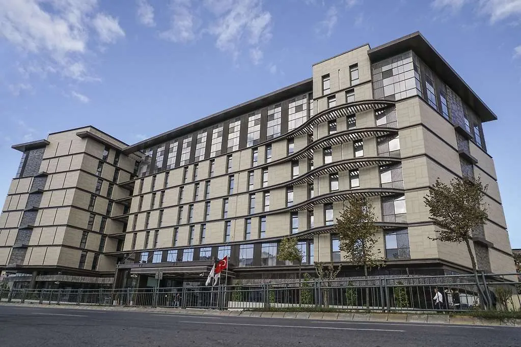 Sheraton Istanbul City Center מלון